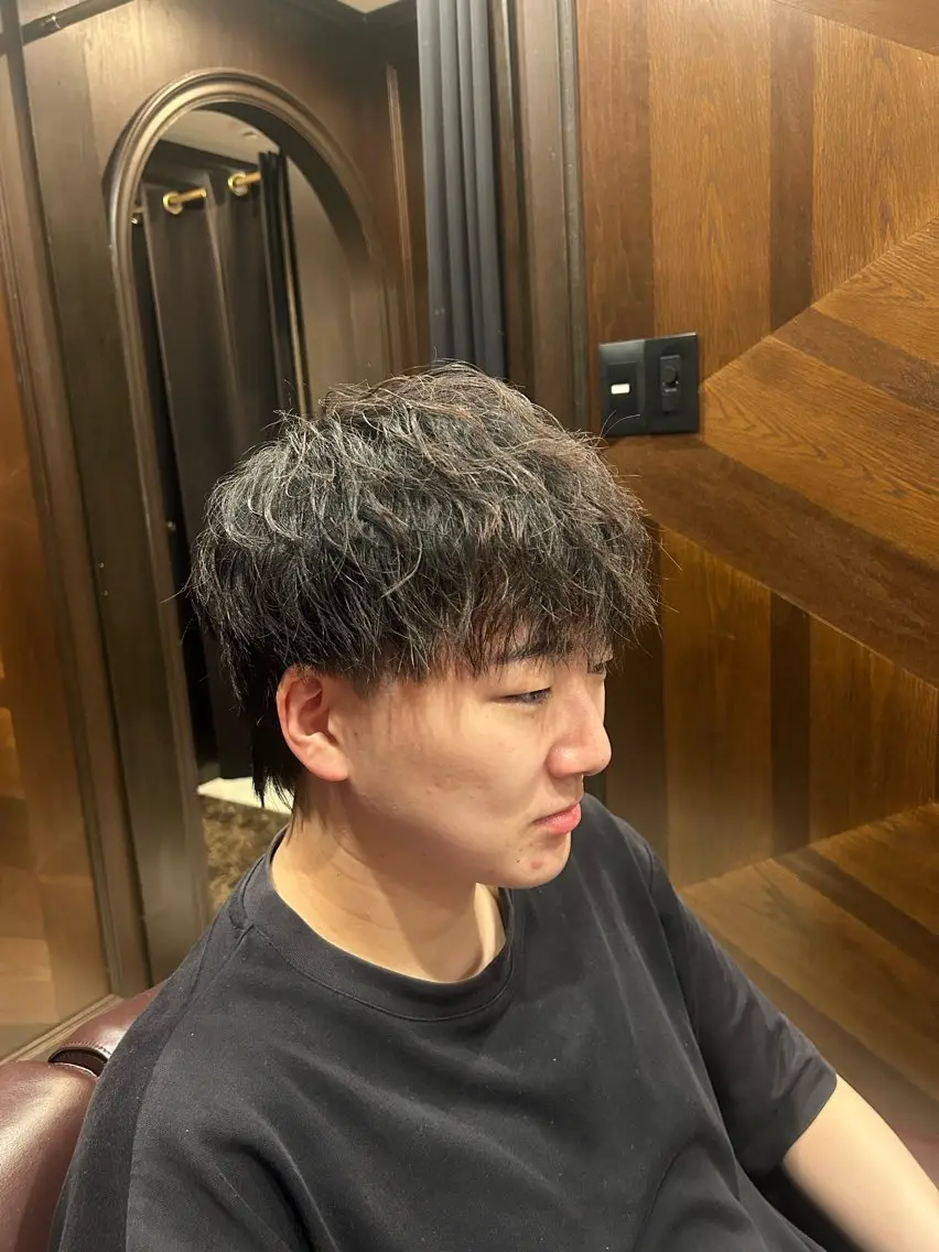 ミディアム 雫石 憲資のヘアスタイル