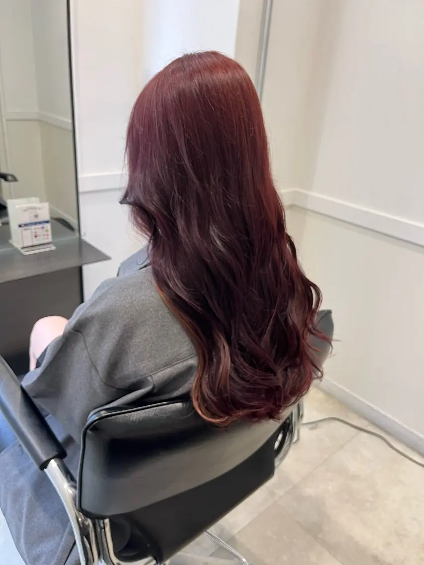 ロング カラー ブリーチ 透明感カラー ブリーチなしカラー 髪質改善 トリートメント 【ただの天才 🎨】のヘアスタイル