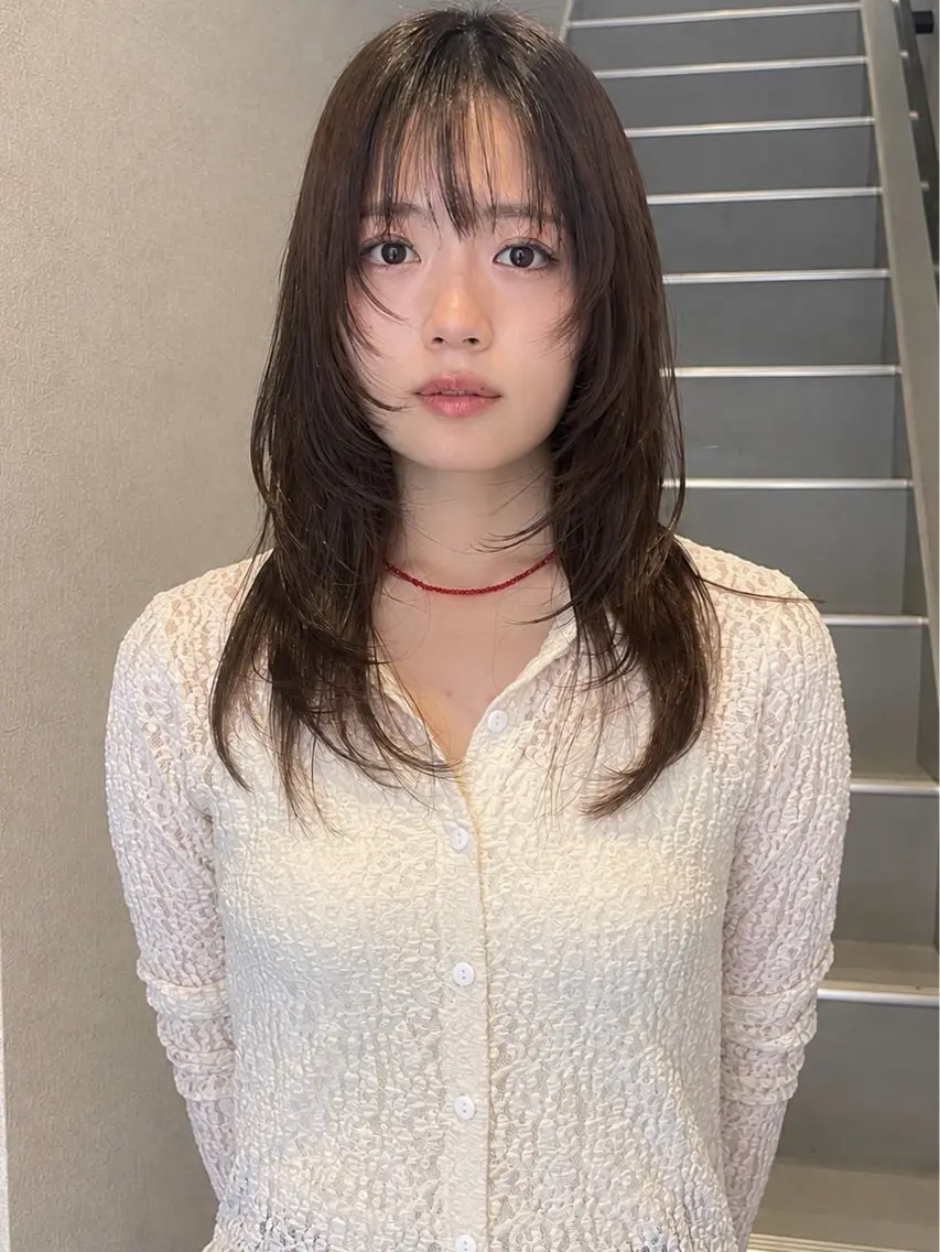 セミロング 顔周りカット レイヤーカット カット 三浦 ふたばのヘアスタイル