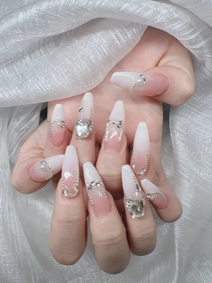 ネイル ハンドネイル Lee Nails チップ長さだし専門店のネイルデザイン