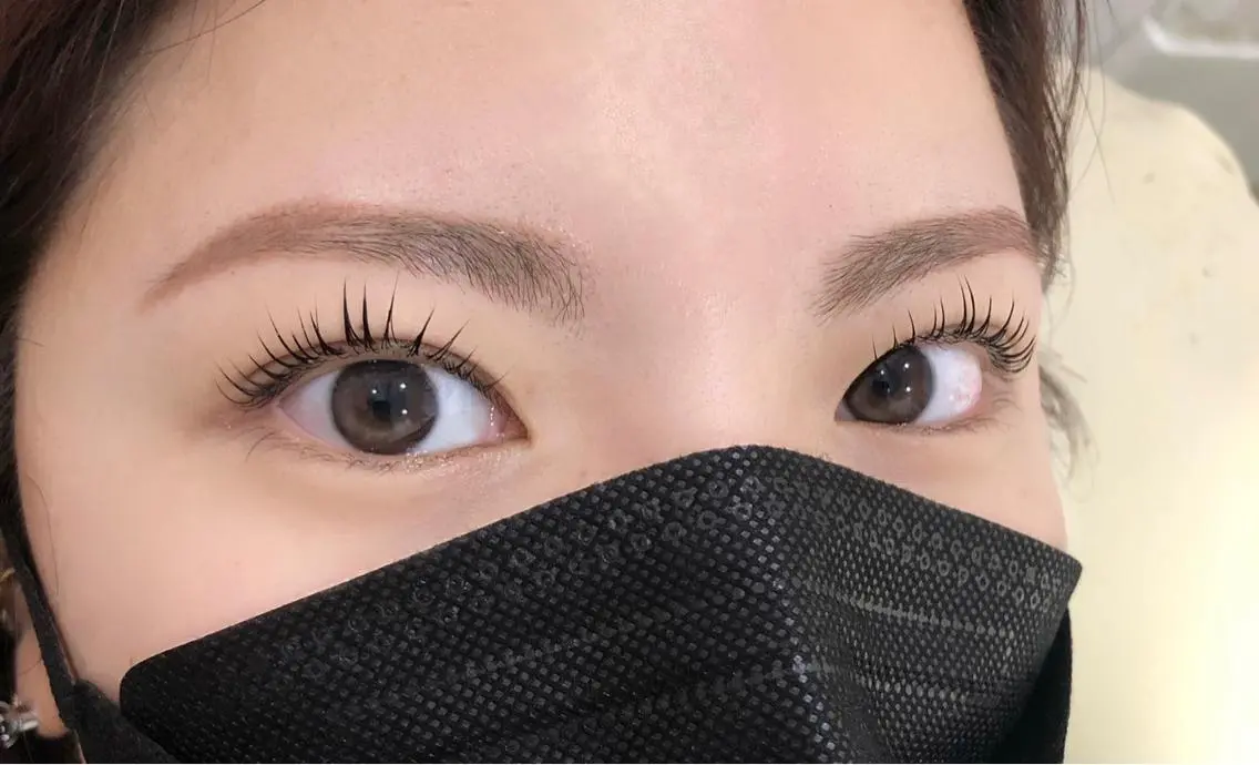 ネイル マツエク・マツパ アイブロウ 眉カラー 韓国風マツエク パリジェンヌラッシュリフト まつげパーマ ワンホンマツエク ハンドネイル フットネイル ハンドケア Nail&eye Belire 新宿のネイルデザイン