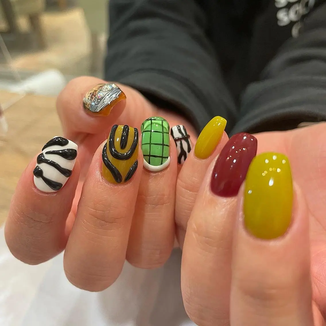 キッズ ネイル feey ⁑erinaのネイルデザイン
