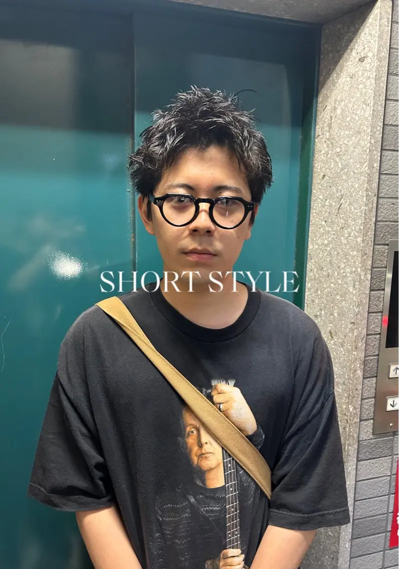 ショート パーマ メンズ メンズブリーチ メンズハイライト メンズインナーカラー メンズパーマ プードルパーマ 💈メンズ短髪特化 ✂︎伊藤大輝💈のヘアスタイル