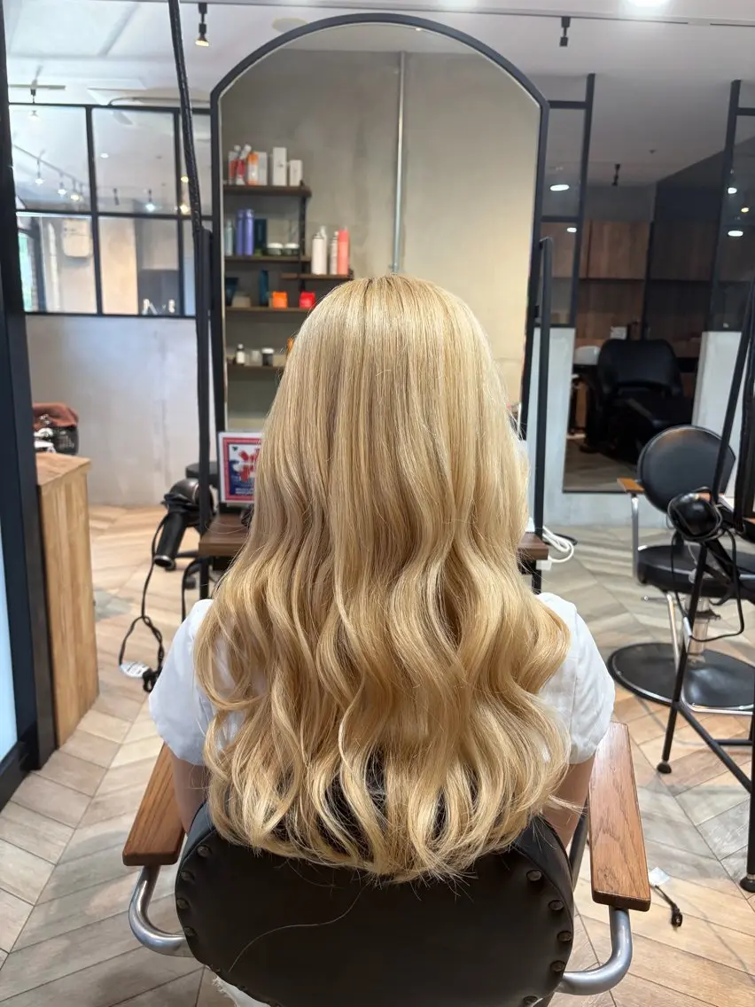 ロング 窪田 茉栞呂のヘアスタイル