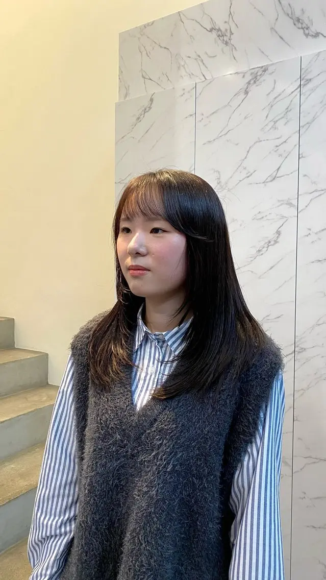 ロング マツザキ マナトのヘアスタイル