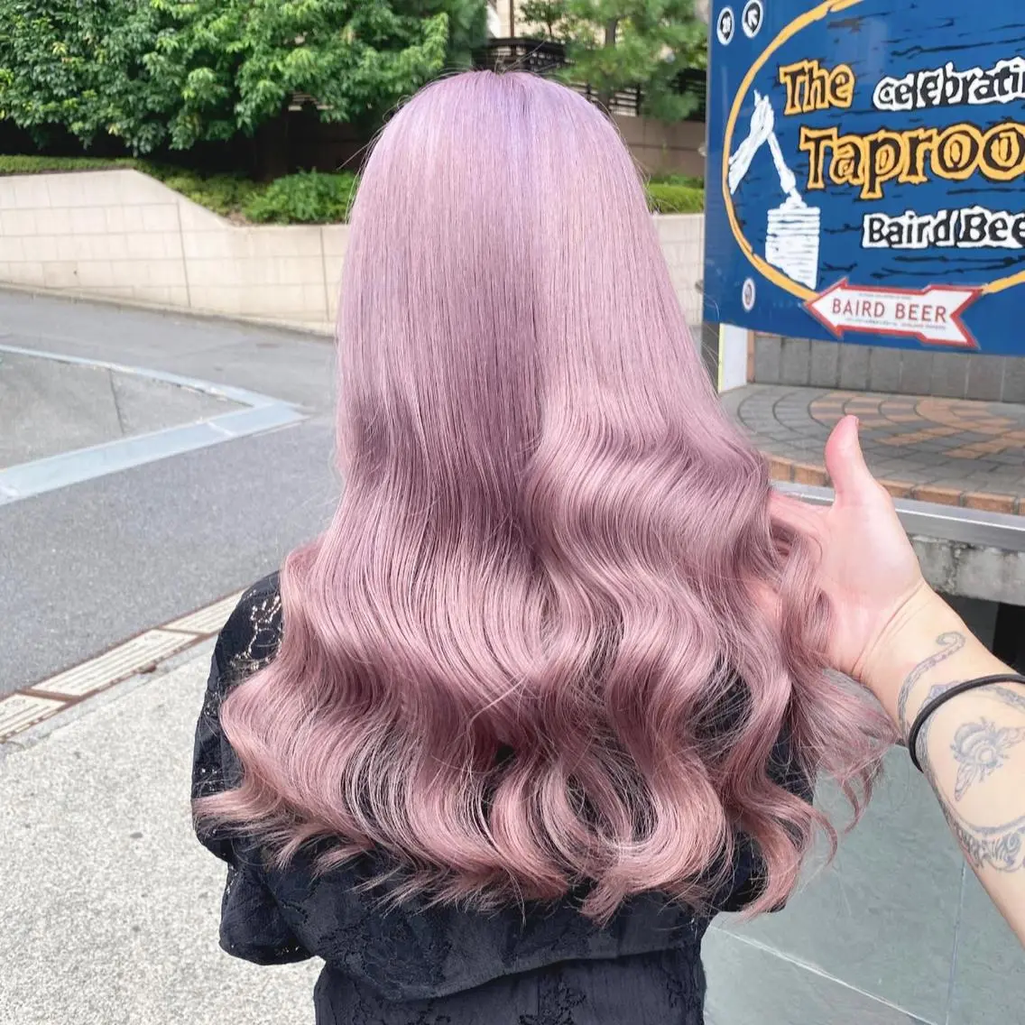 セミロング カラー ヘアアレンジ アッシュ アッシュグレー アッシュグレージュ バレイヤージュ ミストバング ヘアカラー トリートメント TAKUMAブリーチ /切りっぱなし🪽のヘアスタイル