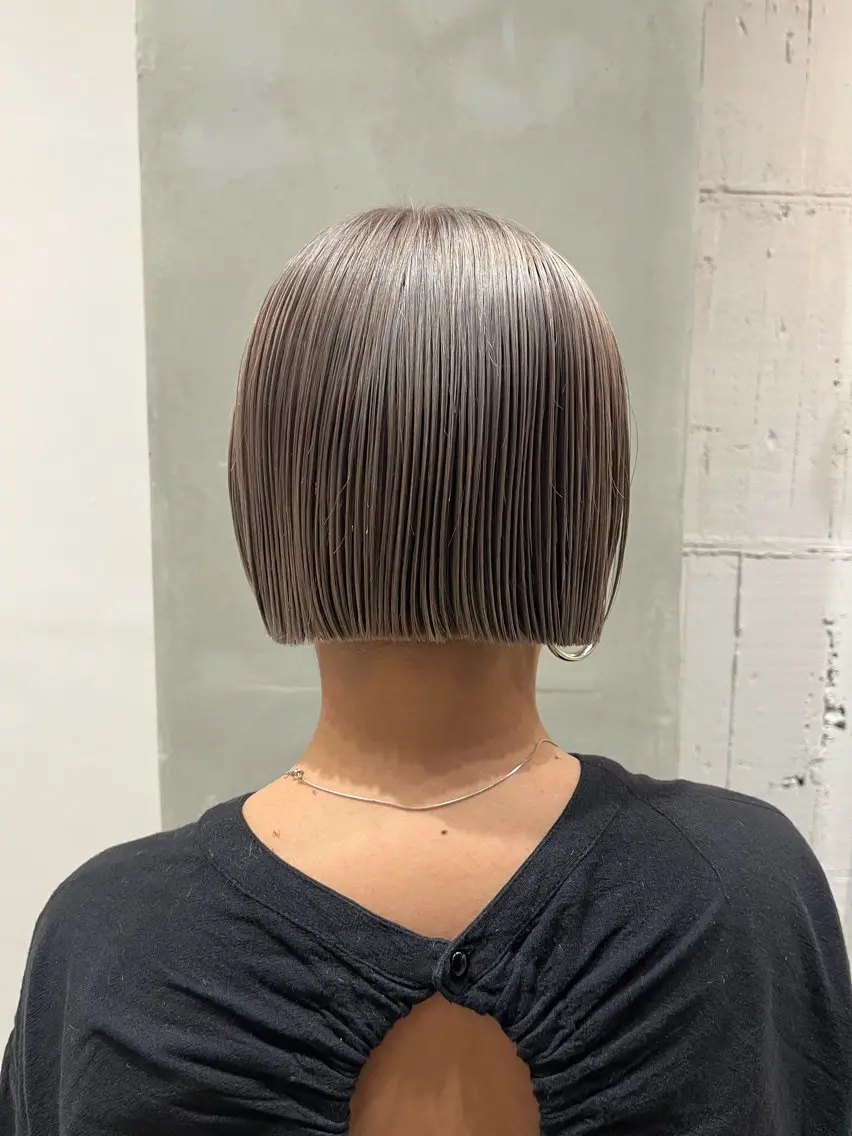 【ハイトーンにしたい方‼️】カット＋ダブルカラー✨+うる艶トリートメント付き🫧✨（ブリーチ込み）の写真