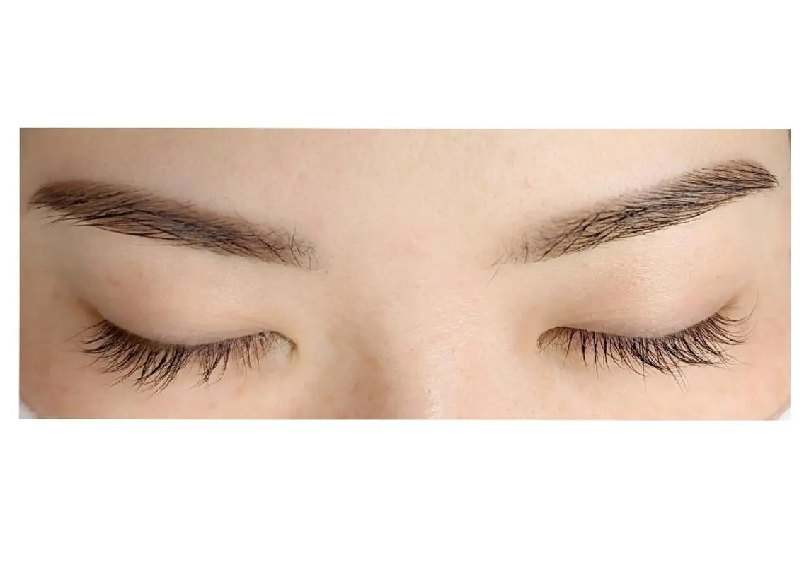 アイブロウ ワックス脱毛 眉カット その他(アイブロウ) eye&beauty /オーナー古田琴のエステ・リラクイメージ