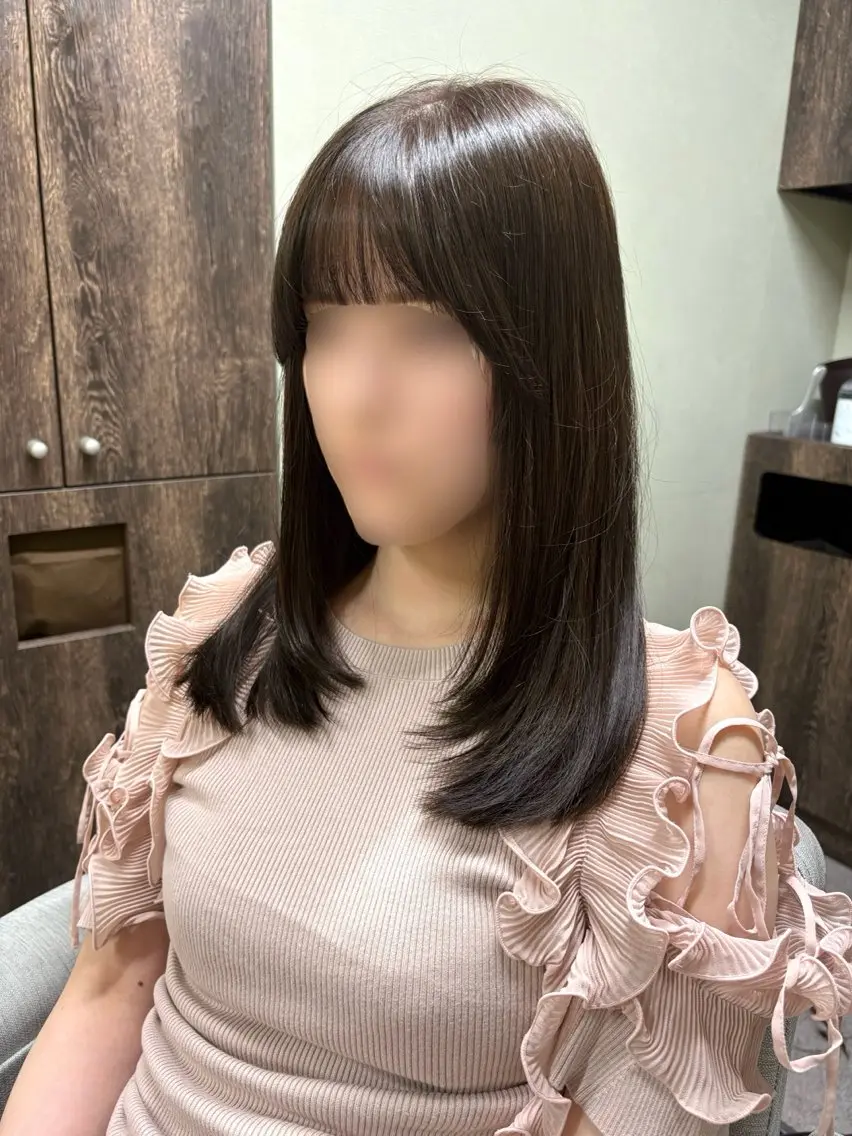 ミディアム 顔周りカット レイヤーカット カット ヘアカラー トリートメント 髪質改善カラー&TR 縮毛矯正/弱酸性矯正のヘアスタイル