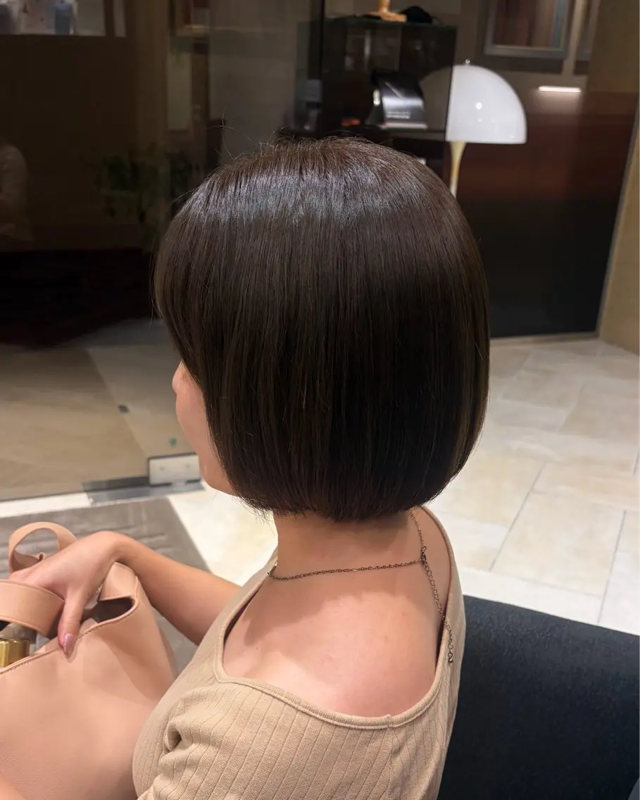 ショート カラー 竹井 麗愛のヘアスタイル