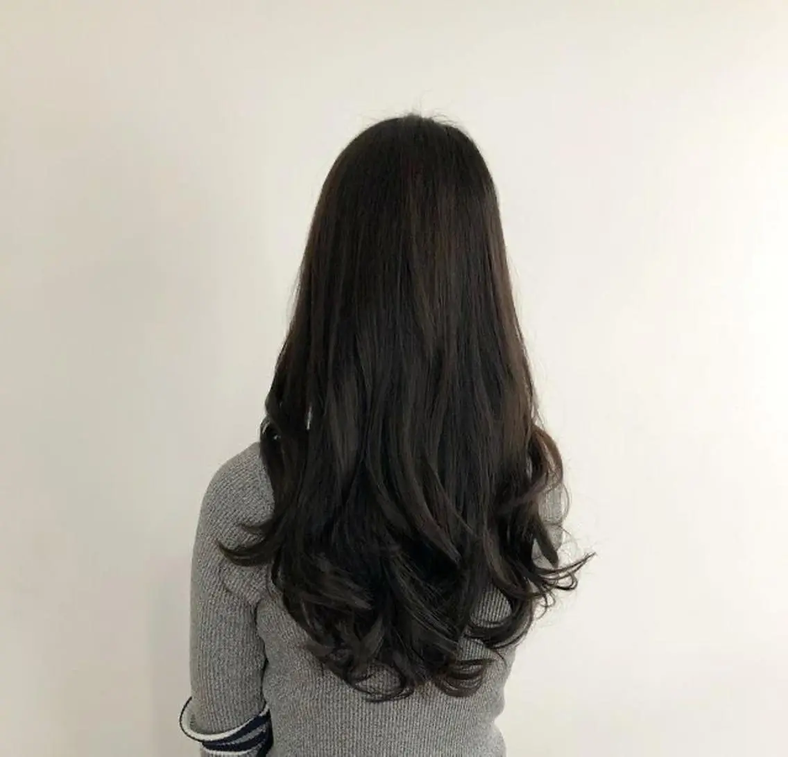 セミロング 吉田一輝 外国人パーマのヘアスタイル