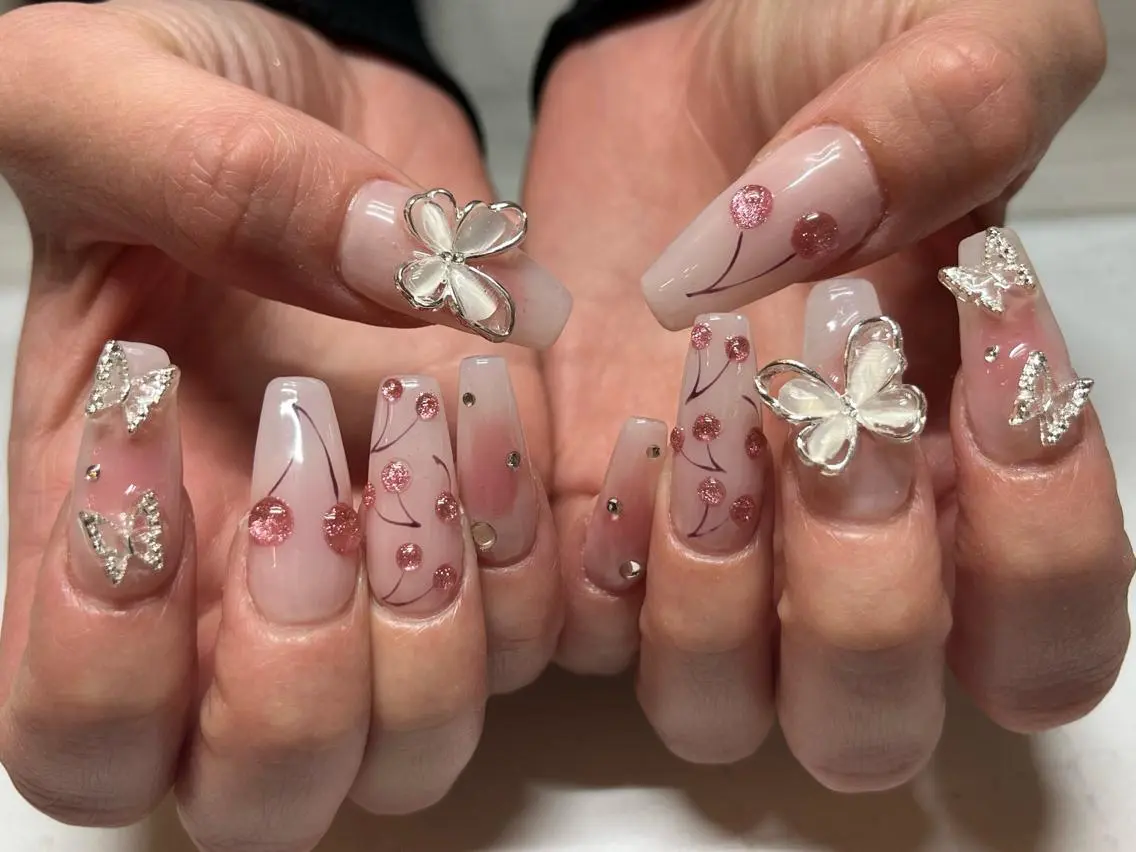 初回限定✨️‼️①スカルプし放題 😍サイズLまで‼️LLは➕2200円で可能🫶🏻ジェルオフ込の写真