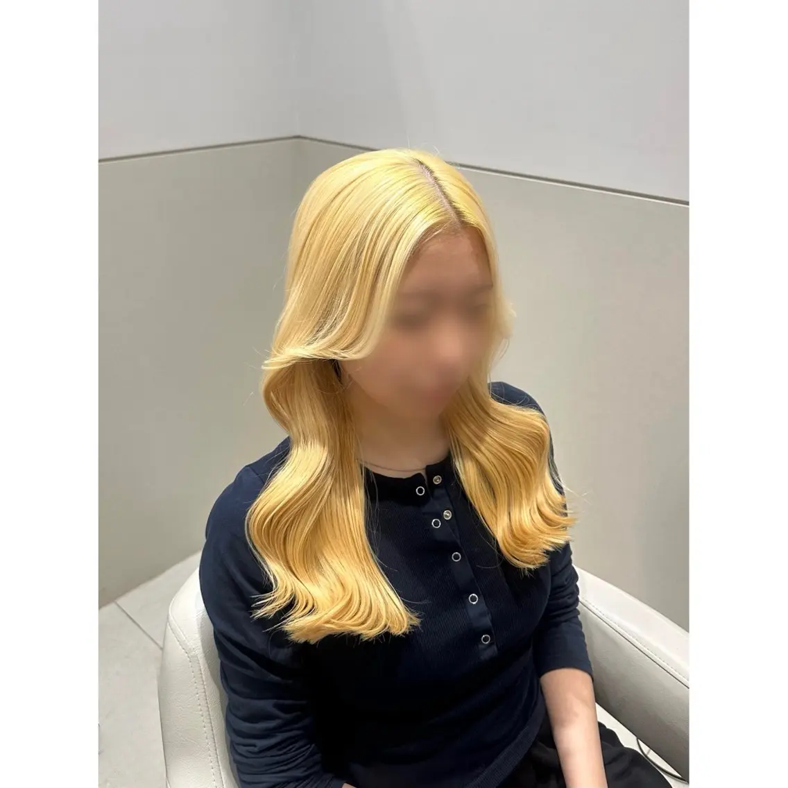 ロング カラー ブリーチ 抜きっぱなしブロンド ブロンド カット ヘアカラー Rena 🍐のヘアスタイル