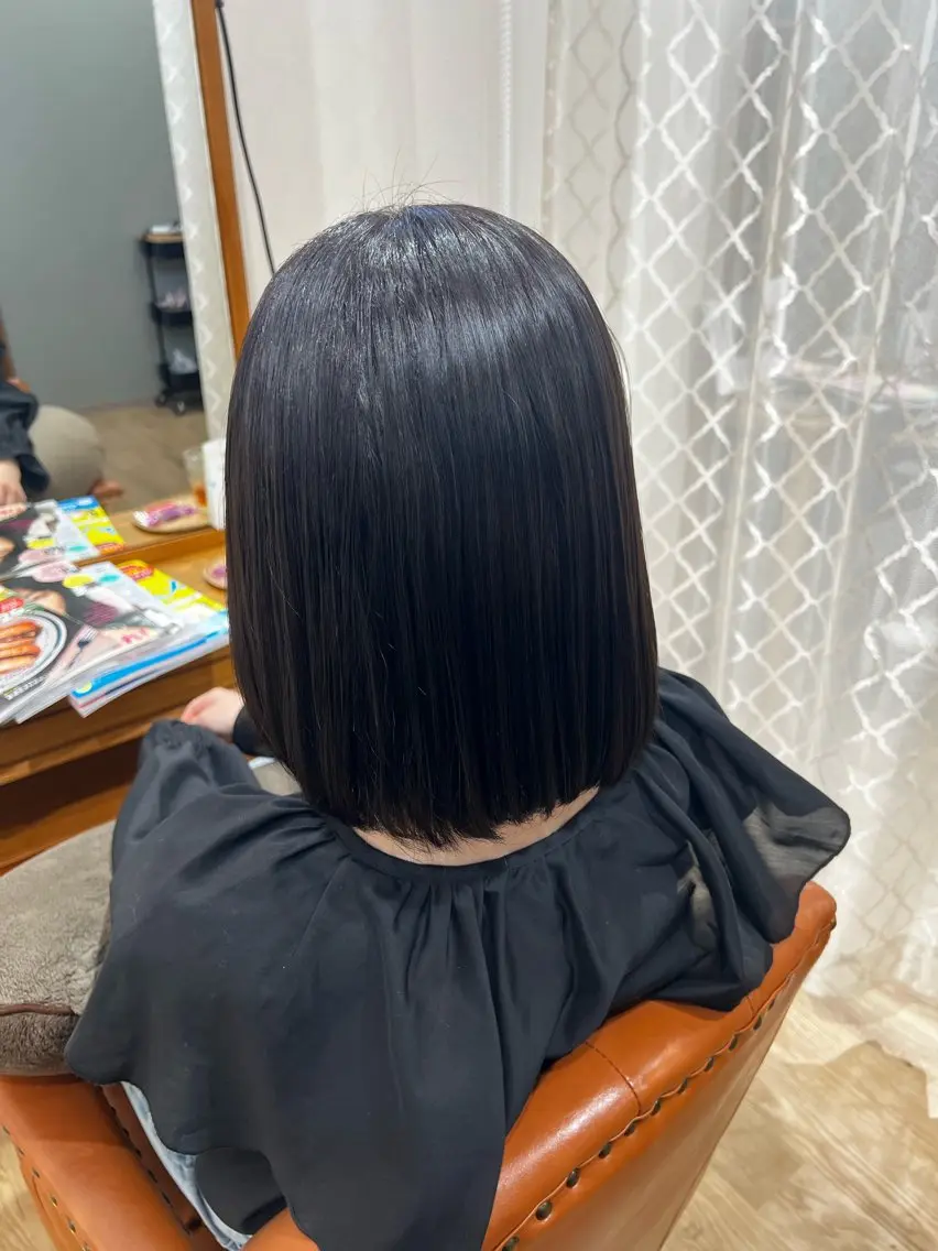 ミディアム カラー 渡辺 リオのヘアスタイル