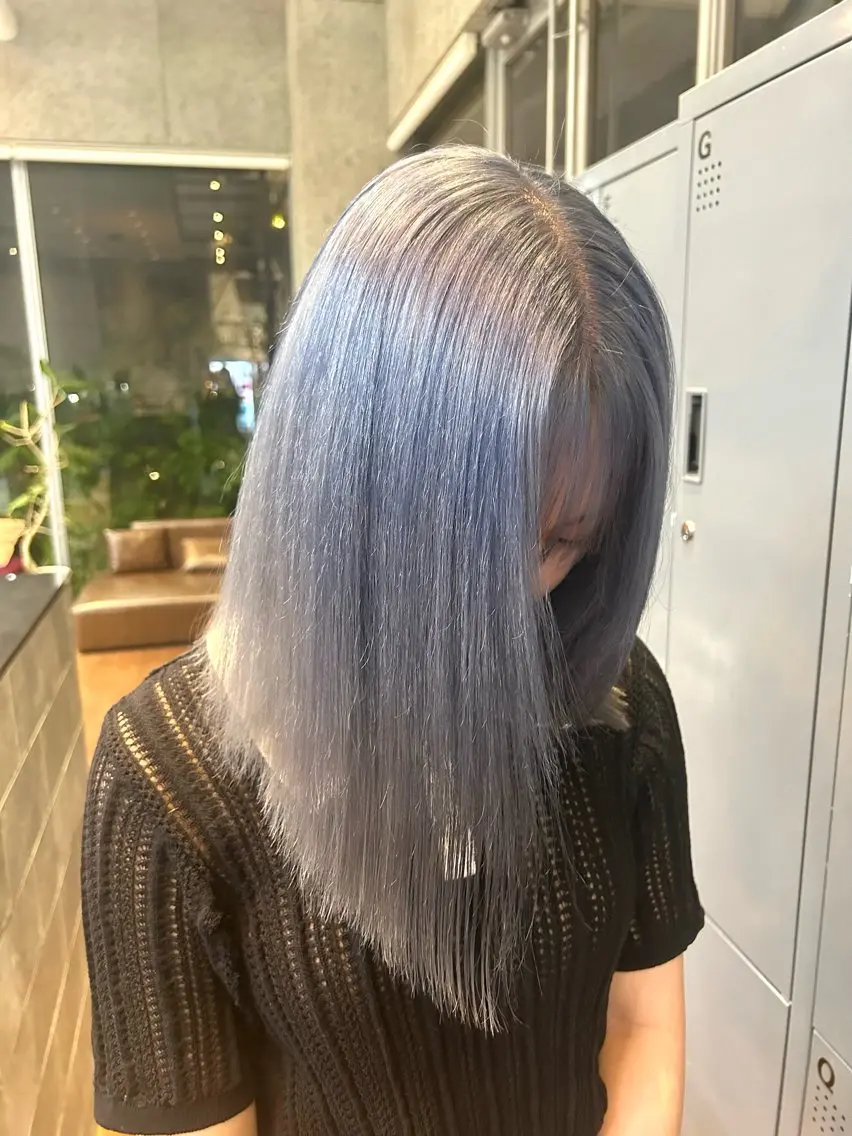 カラー 🫒オリーブ/透け感 レイヤー🌿モエカのヘアスタイル