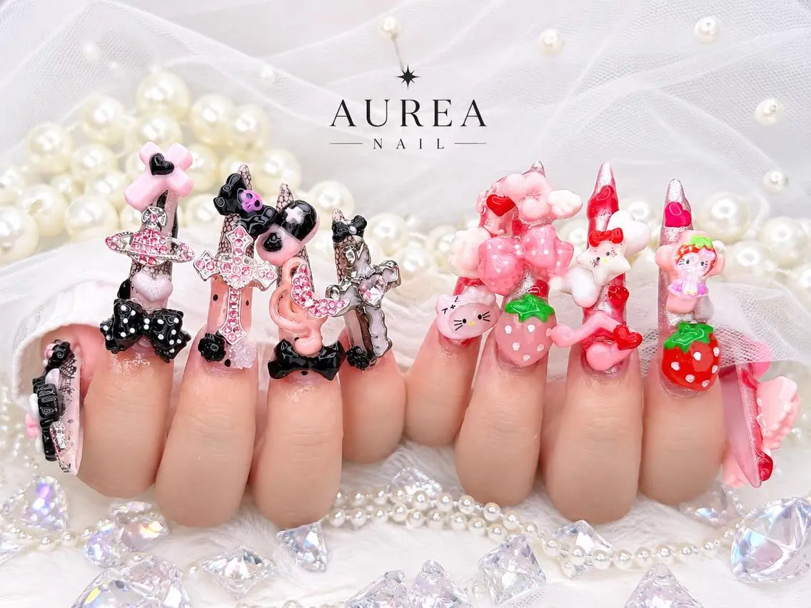 ネイル アートネイル ボルドー 長さ出し ハロウィン キラキラネイル AUREA Nail 心斎橋店のネイルデザイン