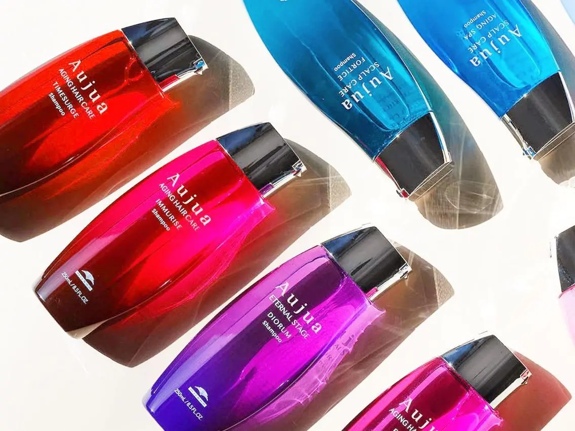 ショート カラー ダブルカラー ハイライトカラー インナーカラー ハイライト 髪質改善 justbeauty CiNQのヘアスタイル