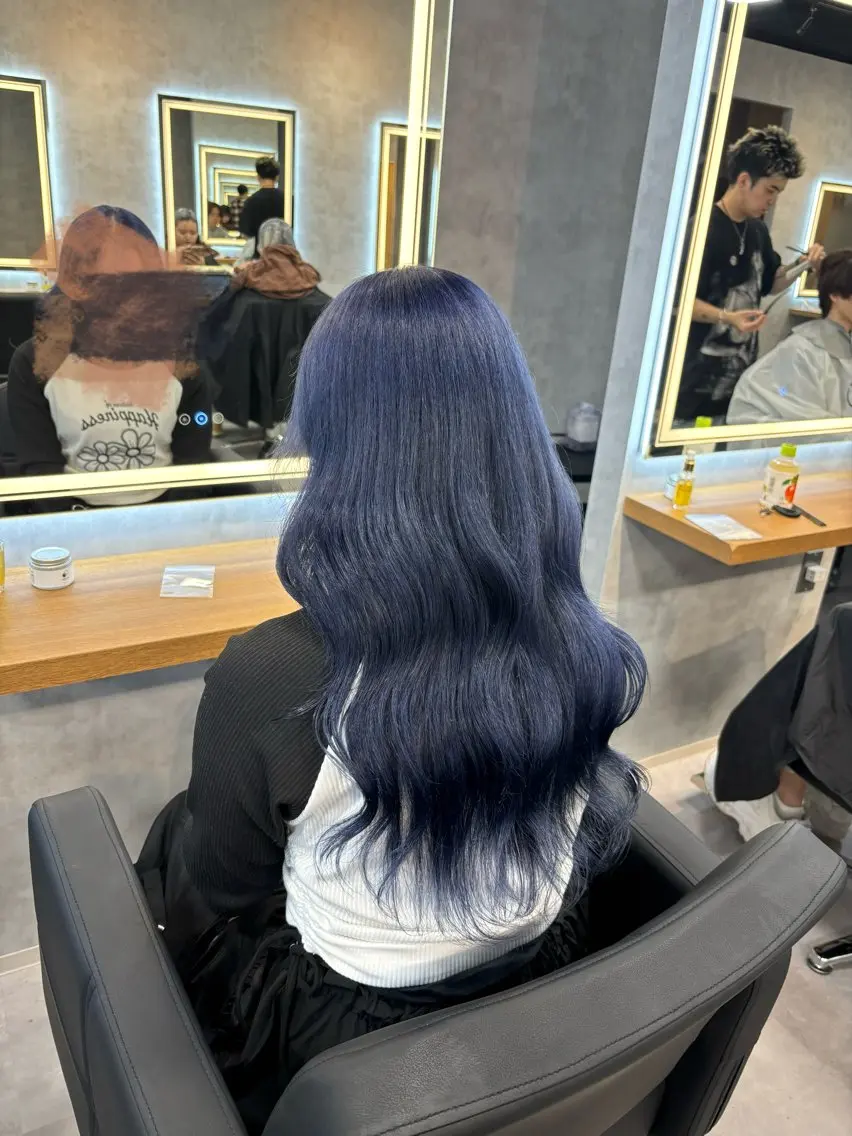 ロング カラー パーマ ヘアアレンジ トリートメント ヘッドスパ ヘアセット 透明感ブリーチカラー 🌈TOMOHIROのヘアスタイル