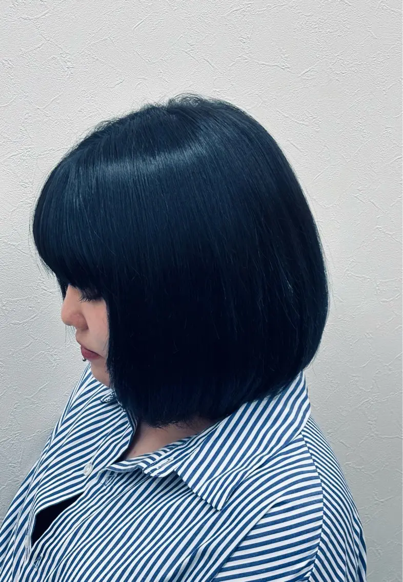 ミディアム カラー 黒髪 ブルーカラー ブルーブラック カット ヘアカラー 🍀似合わせcut/ 艶カラー/やの🪽のヘアスタイル