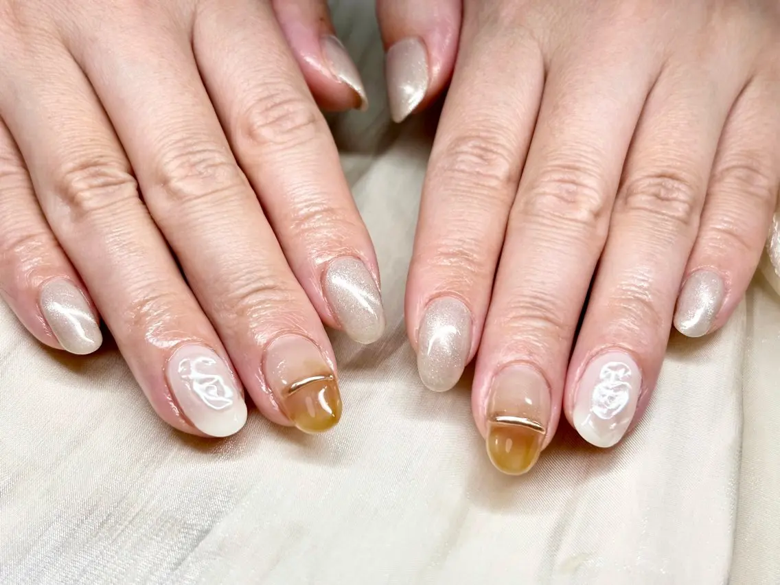 ネイル ニュアンスネイル シンプルネイル ETE LUNA NAILのネイルデザイン