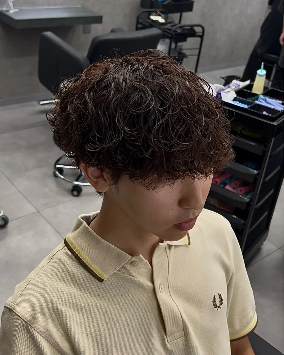 メンズ 札幌海外風メンズヘア KAZUのヘアスタイル