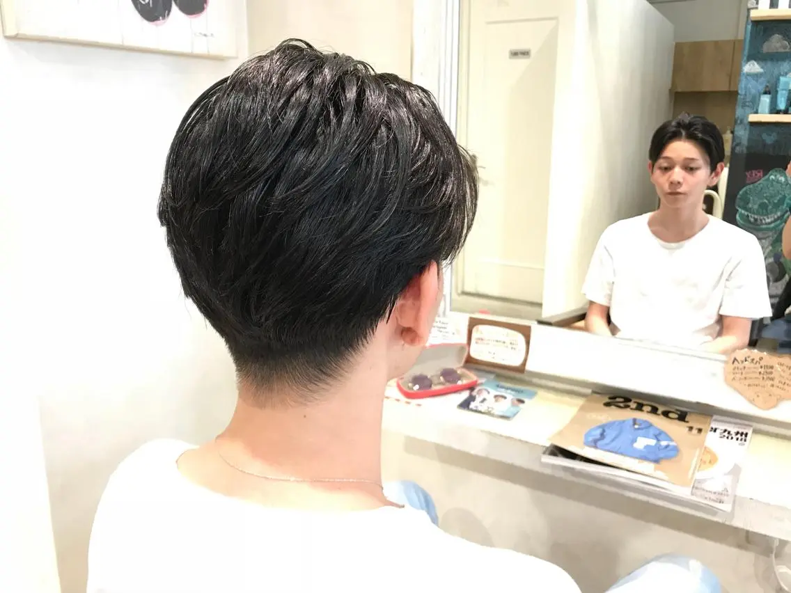 ショート メンズ センターパート メンズ指名多数!! 田島史也のヘアスタイル
