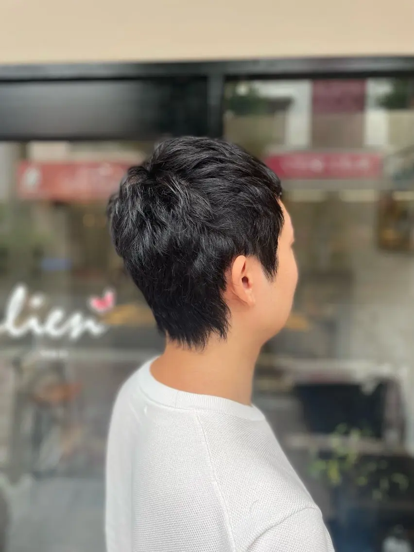 ショート 長谷川 黎のヘアスタイル