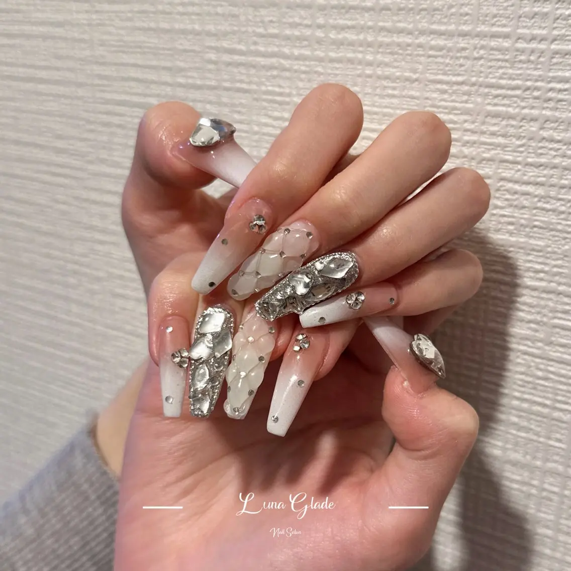 ネイル ハンドネイル Luna Gladeのネイルデザイン