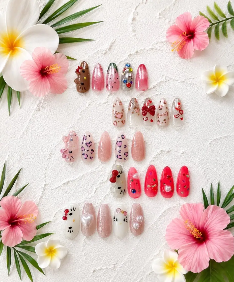🎀キティネイル🐱🍎オフ込み￥7000💅の写真