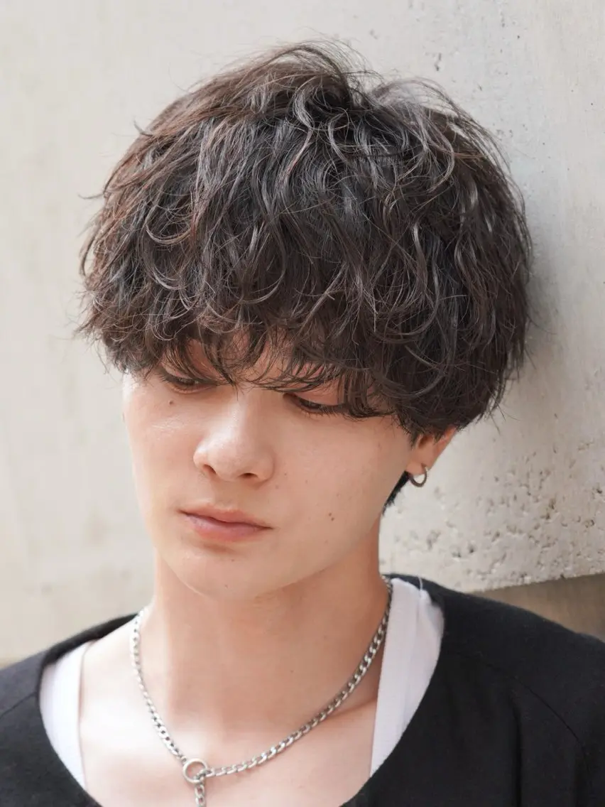 パーマ メンズ フェザーパーマ マッシュ メンズパーマ 学生（メンズ向け） メンズツイストパーマ パーマ レイヤーカット/無料 カットモデル/カズのヘアスタイル