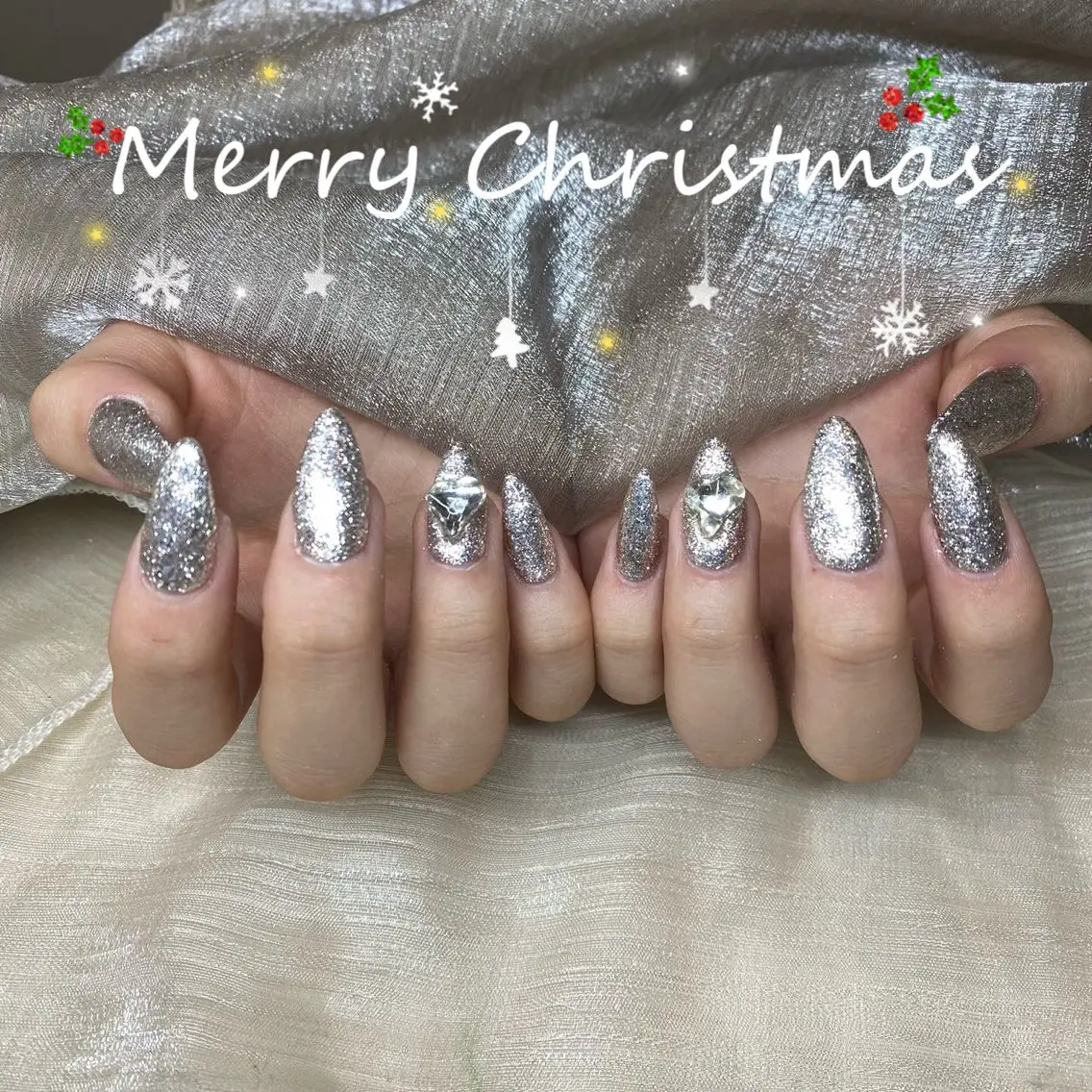 ネイル 冬ネイル クリスマス ハンドネイル 🎀櫻井 ナナ🎀のネイルデザイン