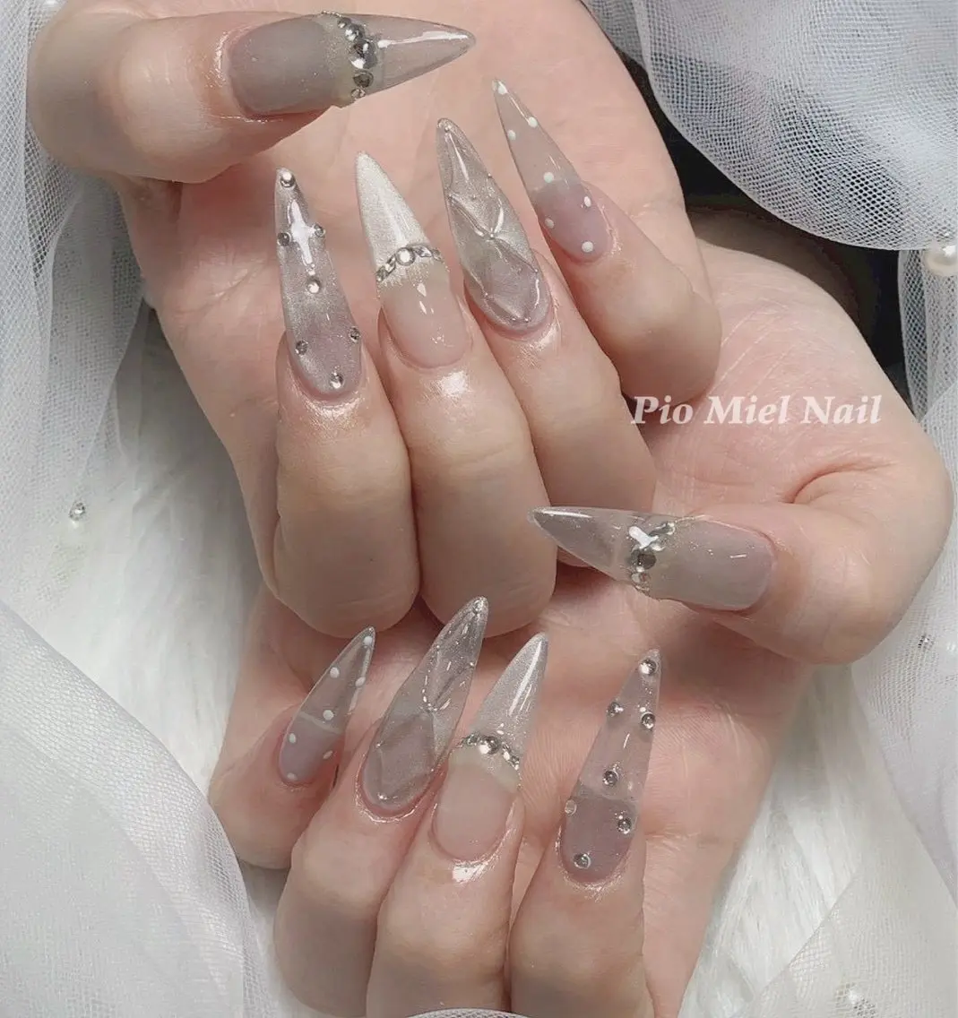 ネイル Pio Mielのネイルデザイン