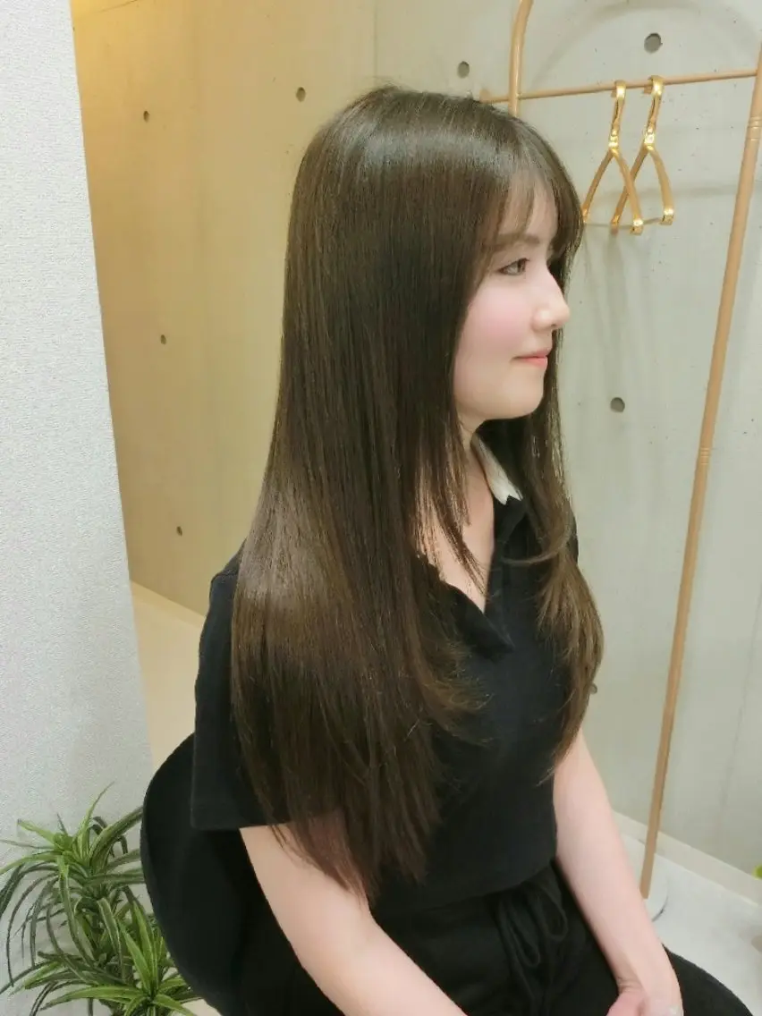 ロング カラー ma cherie naoのヘアスタイル