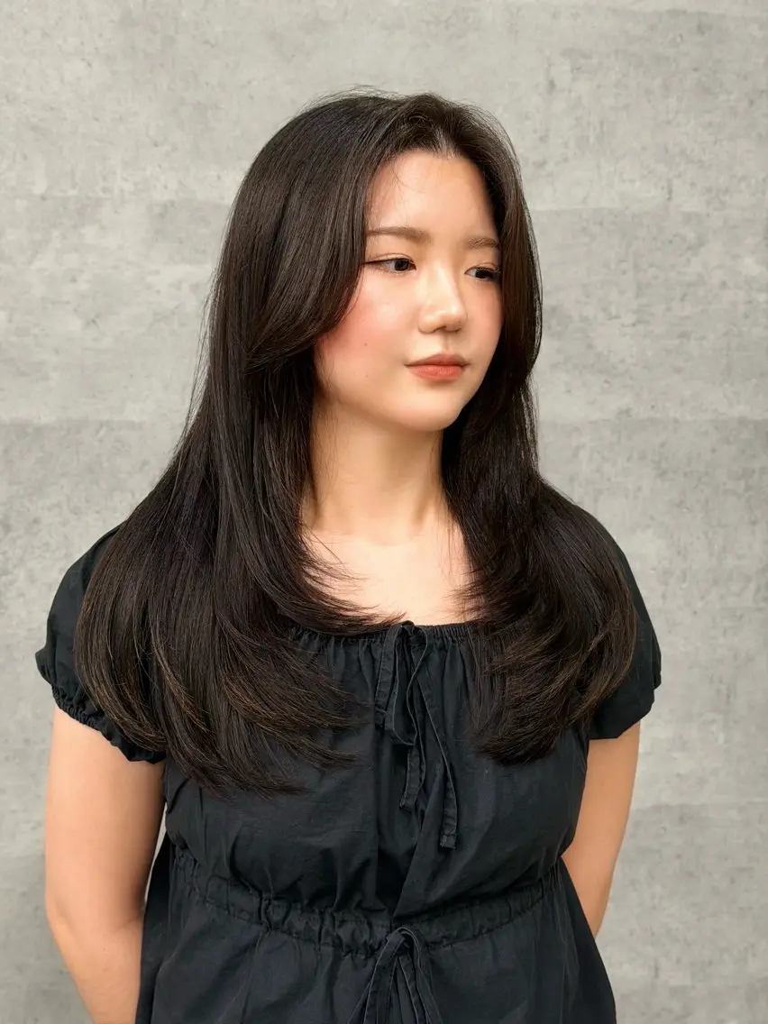 セミロング カット 縮毛矯正 楠原 透羽のヘアスタイル