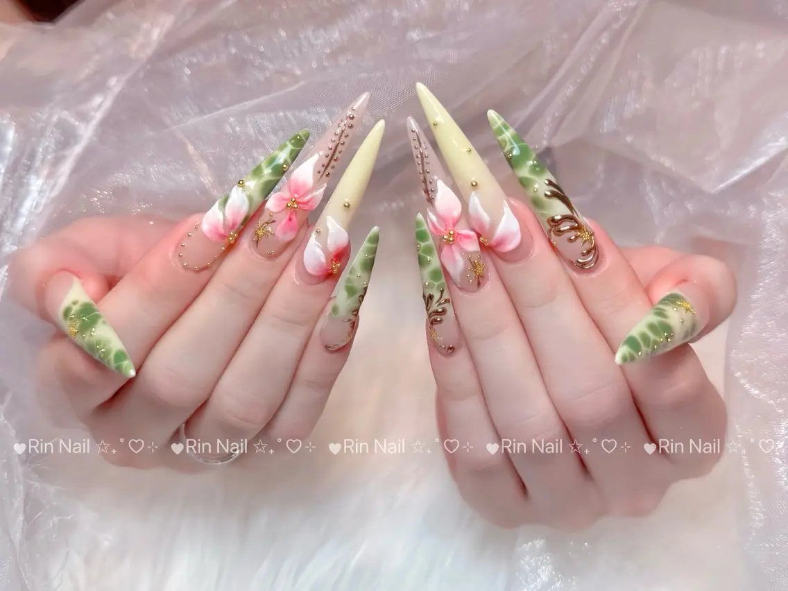 ネイル オーロラネイル ブルー フットネイル ジェルネイル 氷ネイル・うるうるネイル ハンドネイル Rin Nail 新大久保店のネイルデザイン