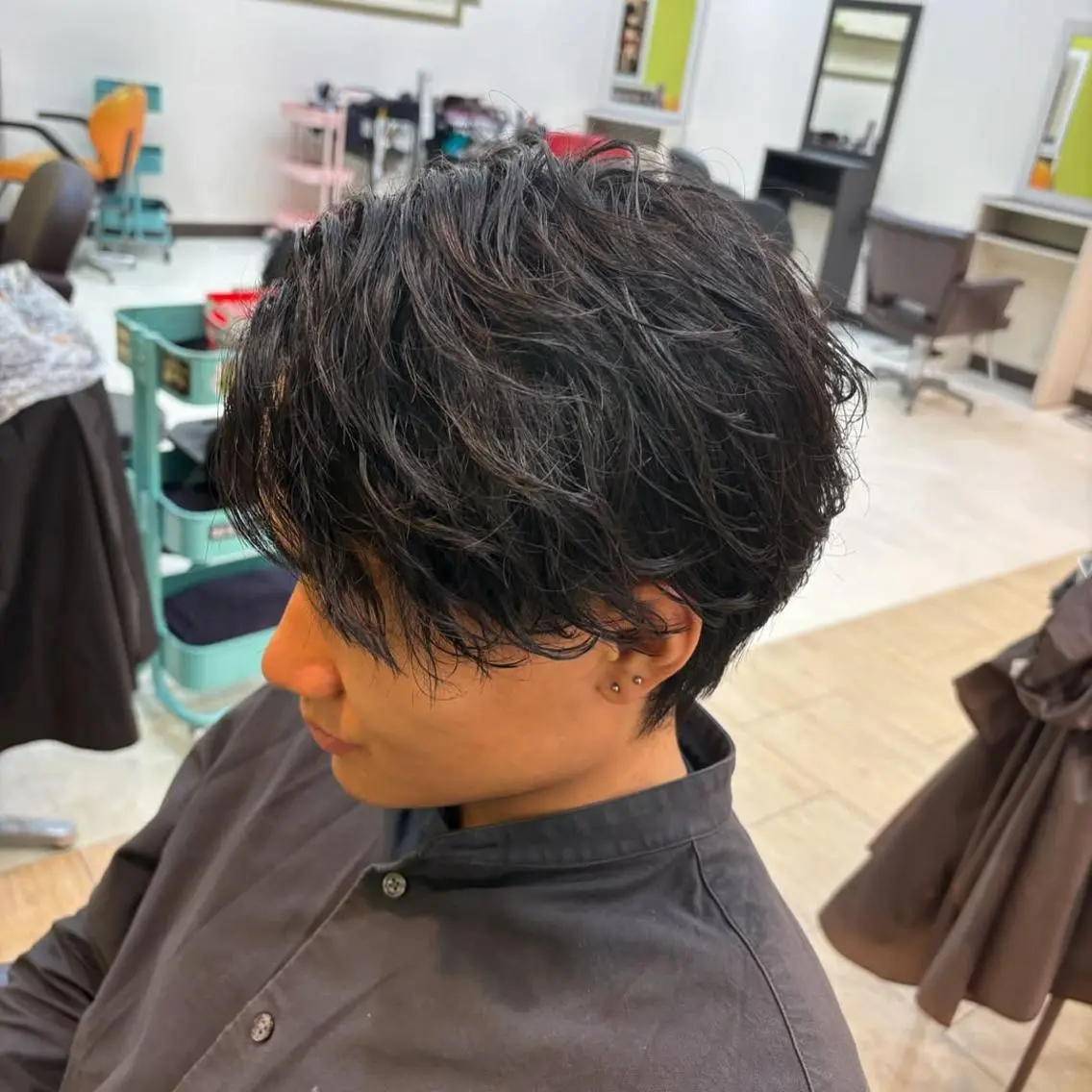 三ノ宮フェザーパーマ 10月再開予定のヘアスタイル