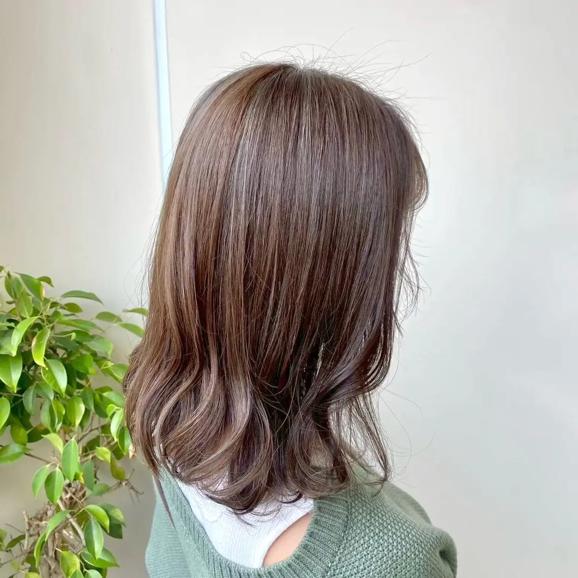 カラー 透明感カラー ヘアカラー ヘアメ🎀ハイトーン 🩵エクステ🪄しほのヘアスタイル