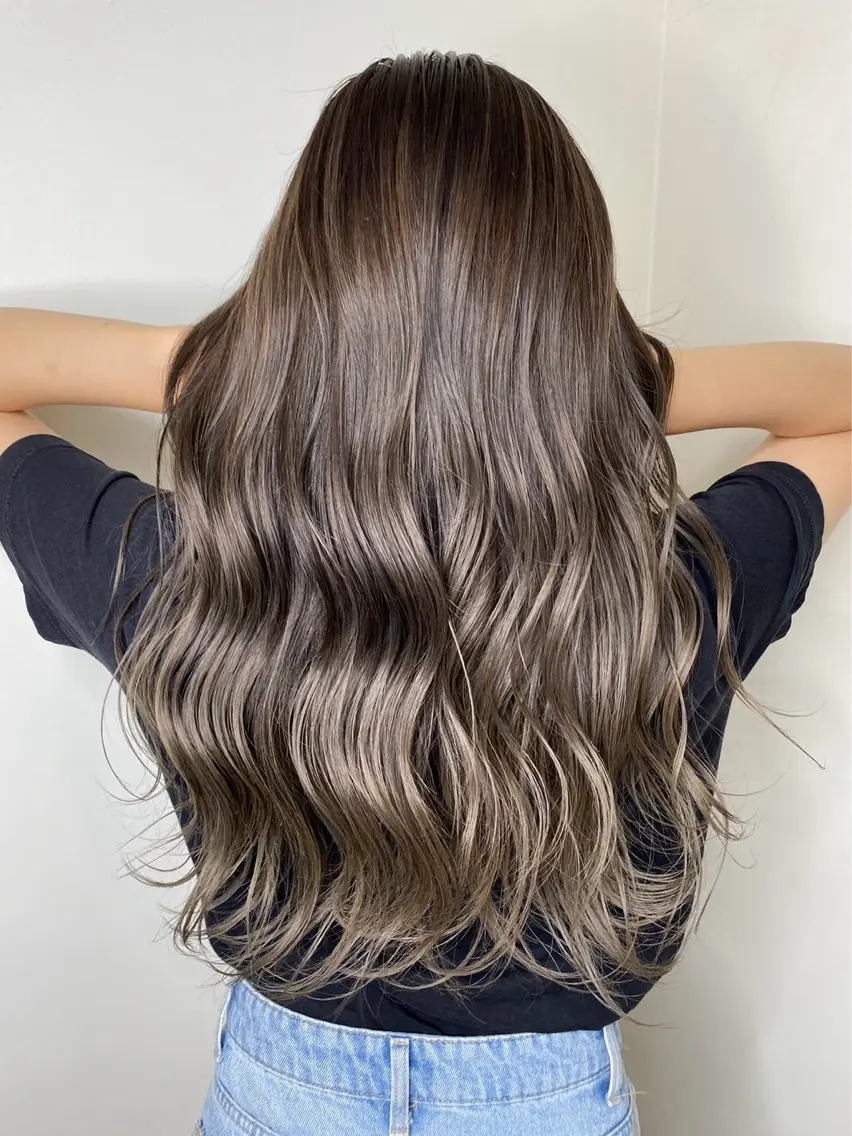 ロング カラー KR2S マネージャーのヘアスタイル