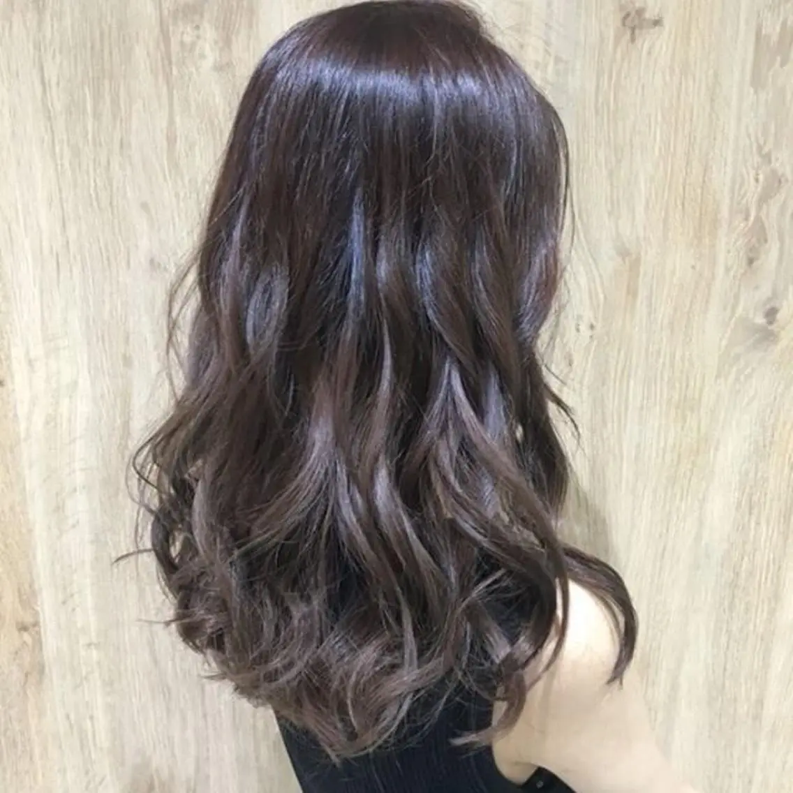 カラー イルミナカラー 中林 由佳のヘアスタイル