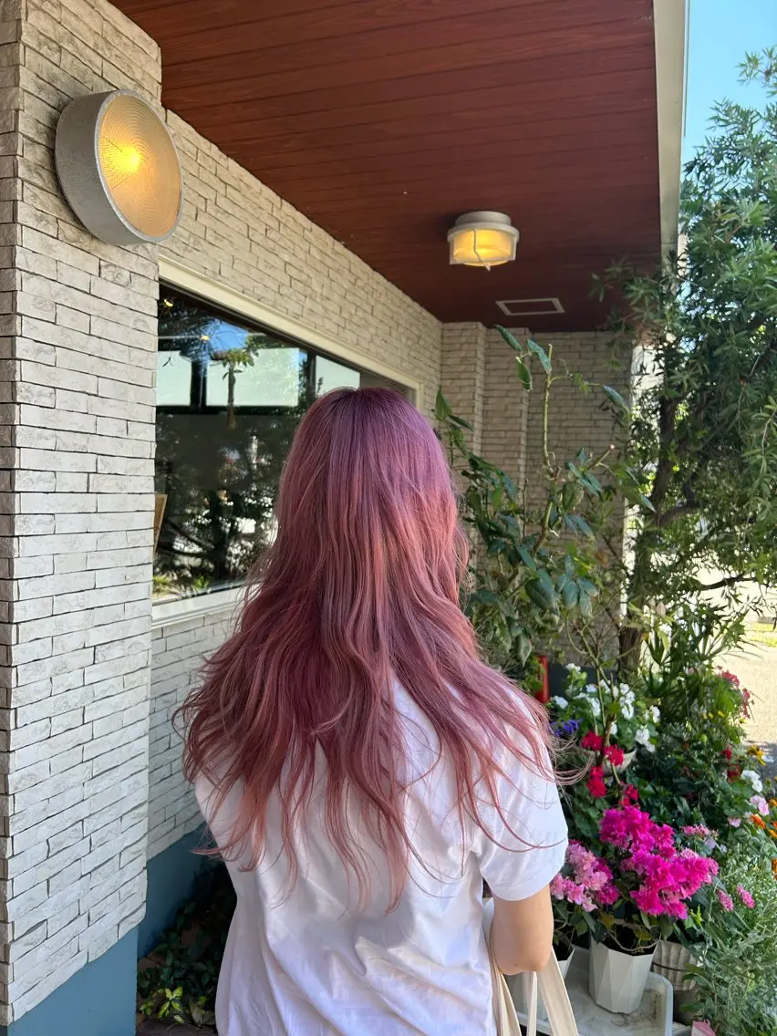 カラー 橋本 愛唯のヘアスタイル