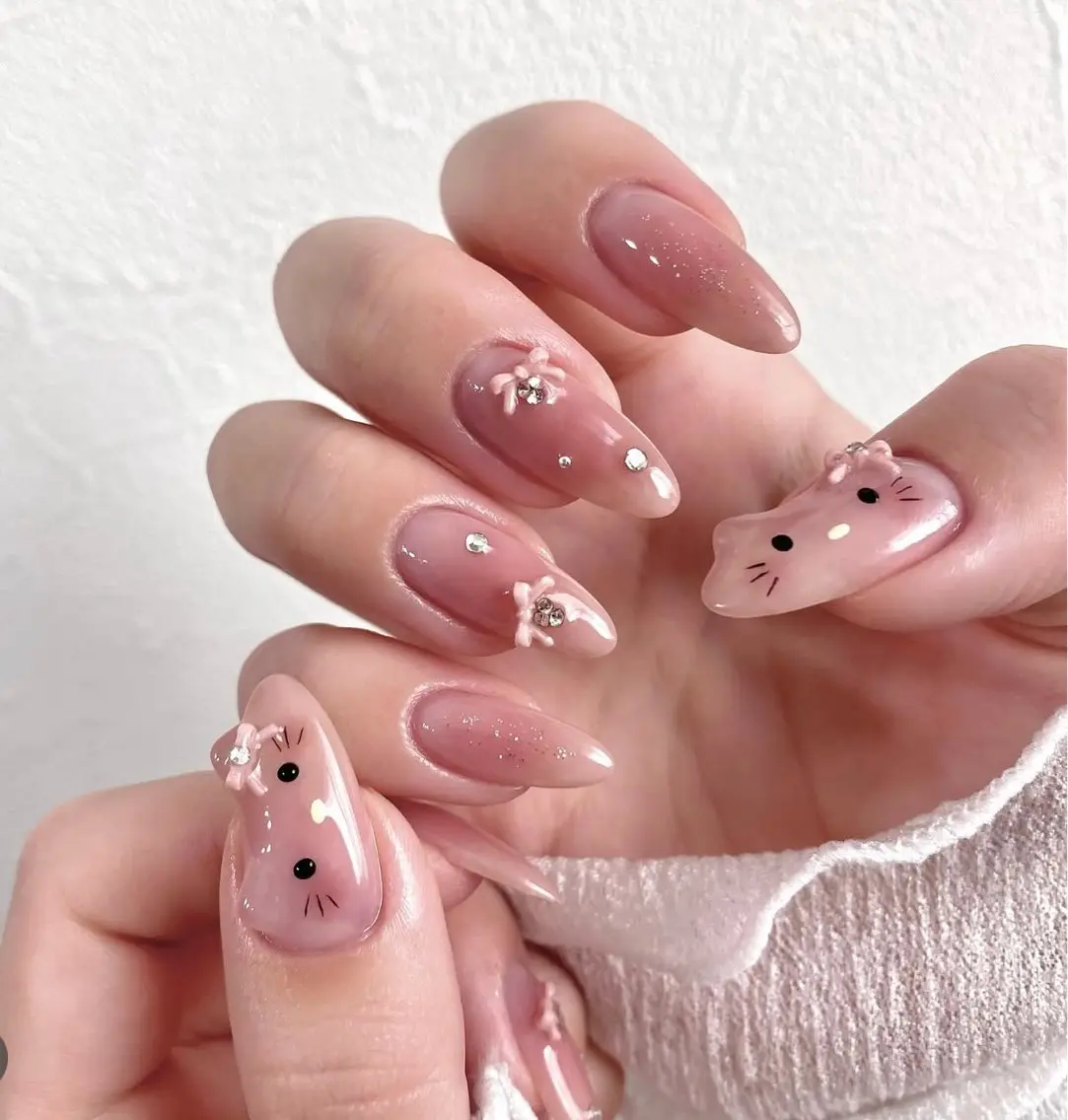 ネイル チークネイル ドット フットネイル フレンチネイル グラデーション ハンドネイル ハンドケア Aria Nail Beautyのネイルデザイン