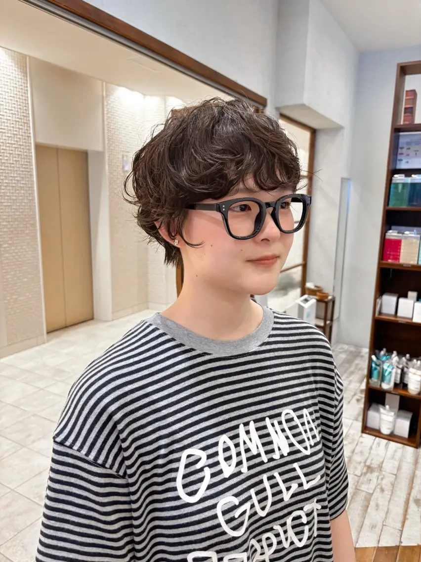 ショート パーマ カット パーマ 渡邊 百咲のヘアスタイル