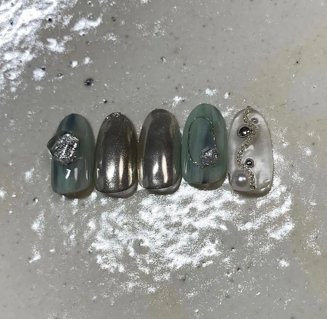 ネイル ハンドネイル ハンドケア lylynail YUUKAのネイルデザイン