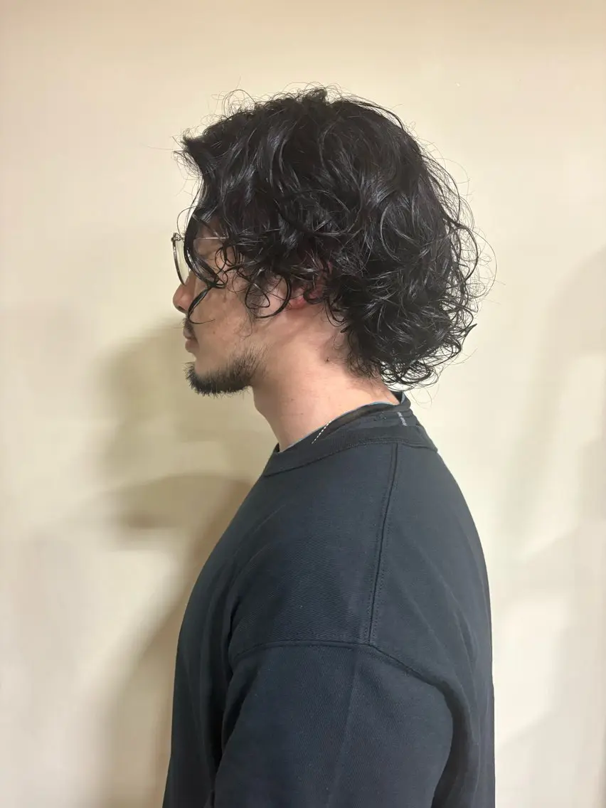 ミディアム パーマ メンズ ミディアムパーマ メンズパーマ パーマ 浅岡 昭汰のヘアスタイル