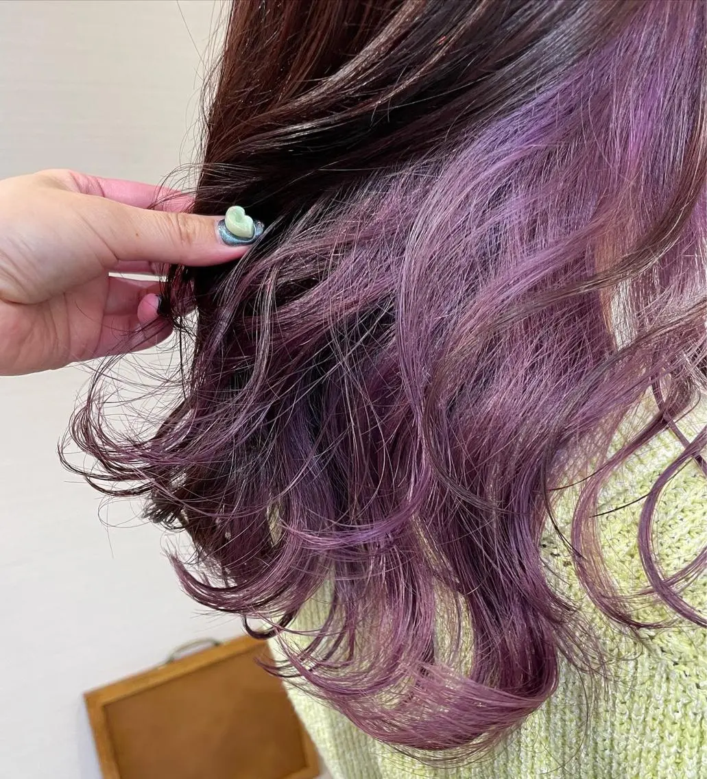 ミディアム カラー パープルカラー soi.37 古波蔵美奈のヘアスタイル