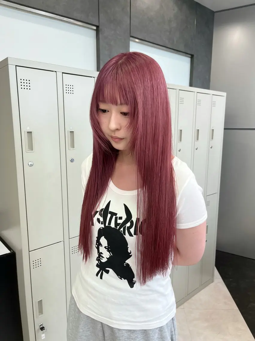 ロング カラー ヘアアレンジ ヘアカラー トリートメント ヘアセット ハイトーン/透明感 髪質改善/rinaのヘアスタイル
