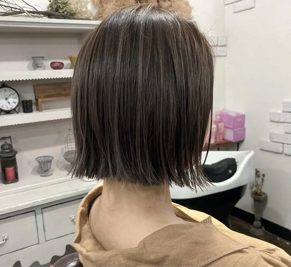 ミディアム カラー 透明感カラー hair&make chambre宜野湾のヘアスタイル