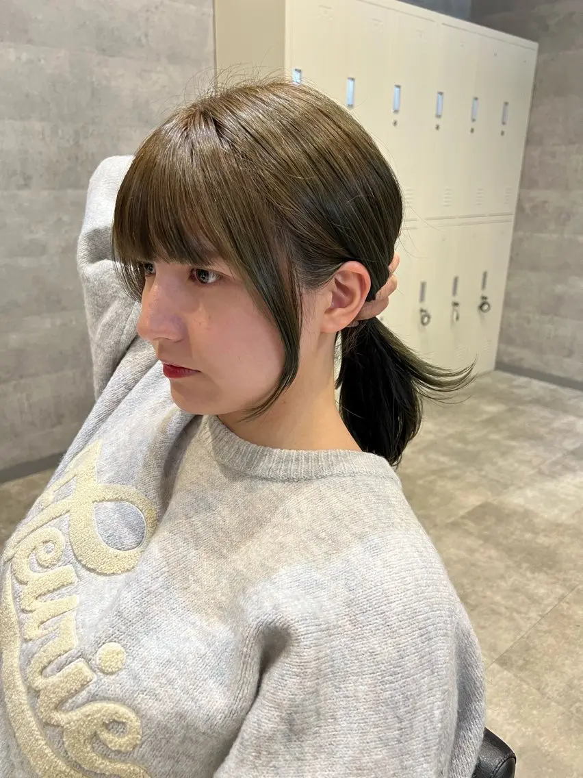 ロング カラー ヘアアレンジ hiiko顔まわり カットのヘアスタイル