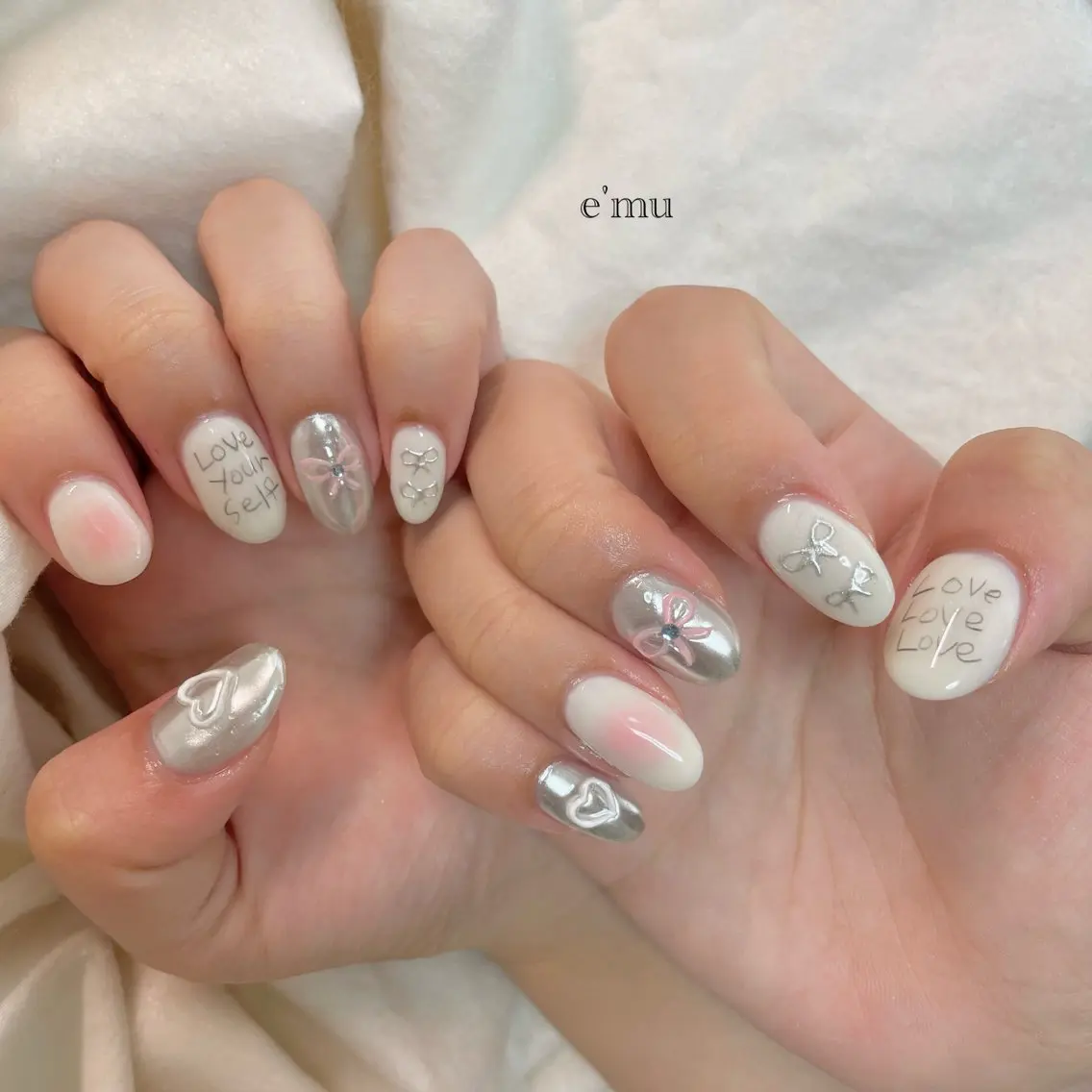 ネイル ガーリー ハンドネイル nail salon e'mu💐のネイルデザイン
