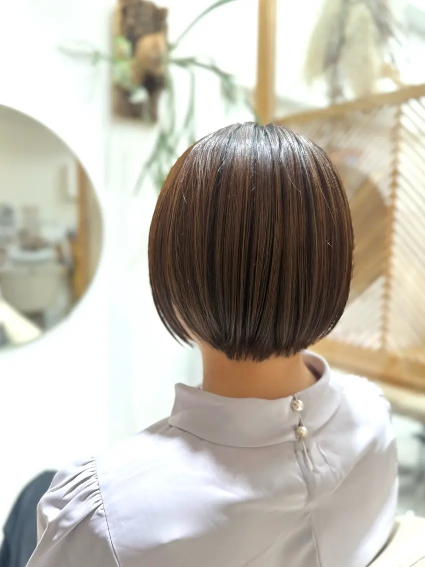 ショート カラー カット ヘアカラー トリートメント 安永 涼のヘアスタイル